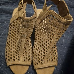 Unisa Suede Tan Block Heel